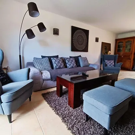 Villa Belle Climatisee Avec Piscine Et Parking Au Lavandou - Fr-1-308-200
