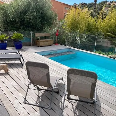 Belle Climatisee Avec Piscine Et Parking Au Lavandou - Fr-1-308-200 Villa Le Lavandou